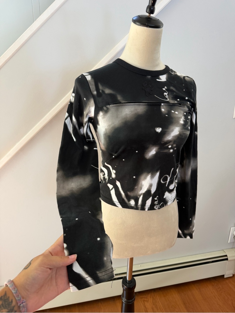 Heaven By Marc Jacobs Cocteau Twins 2022 Zip Long Sleeve Top XS Black Goth - Picture 3 of 5